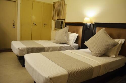 Hotel Shanta VS Continental, Lucknow 3